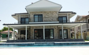 Stunning 4-Bed Villa Grey 4 bedrooms private pool, Dalyan